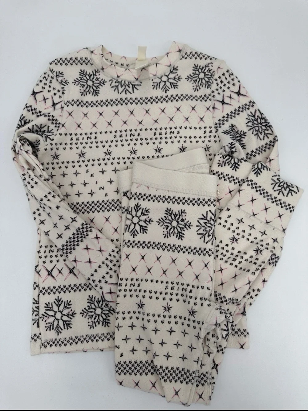 Skims,Cream Snowflake Pajamas, girls size 5
